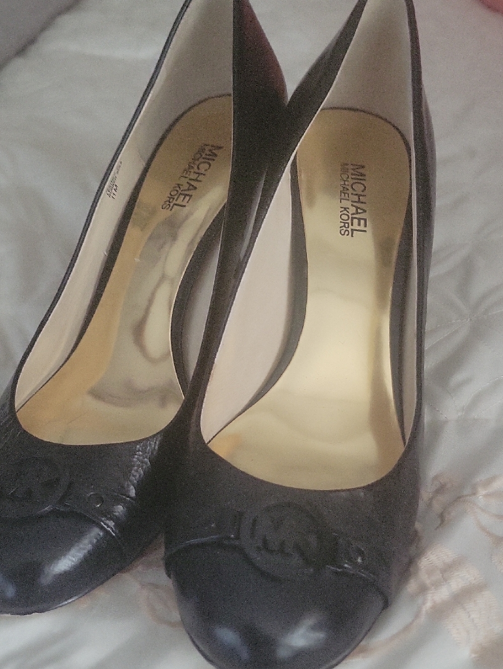 Michael Kors Black Leather Logo Cap-Toe Pumps